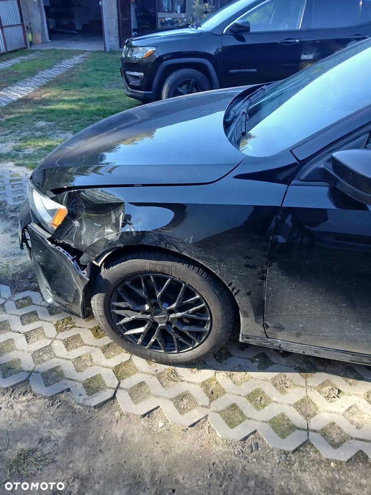 Volkswagen Jetta 2015 photo 3