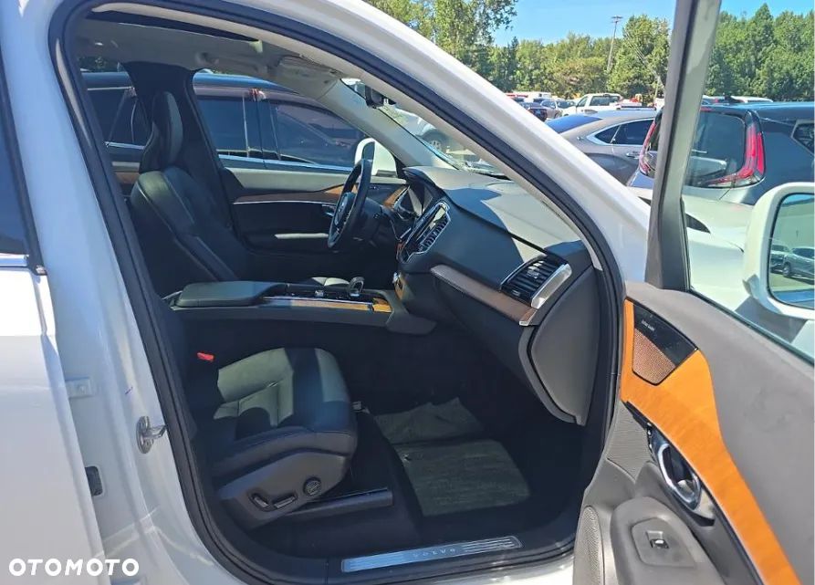 Volvo XC 90 - 10