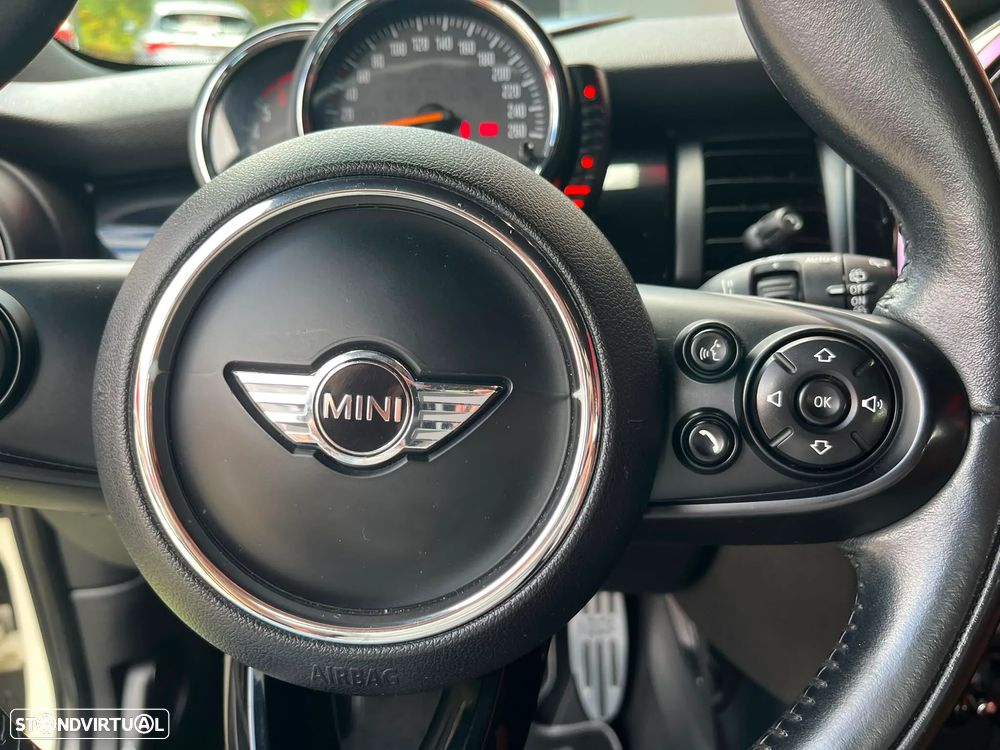 MINI 5 Portas One D - 22
