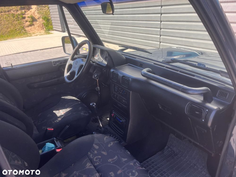 Hyundai Galloper - 10