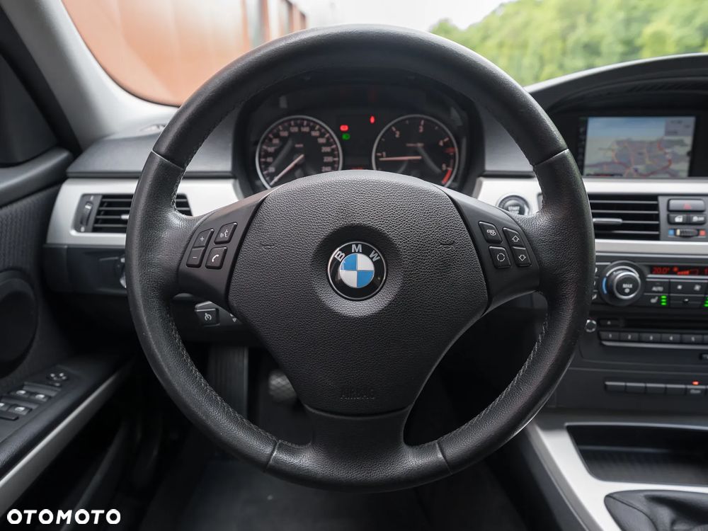 BMW Seria 3 318d DPF Edition Lifestyle - 22