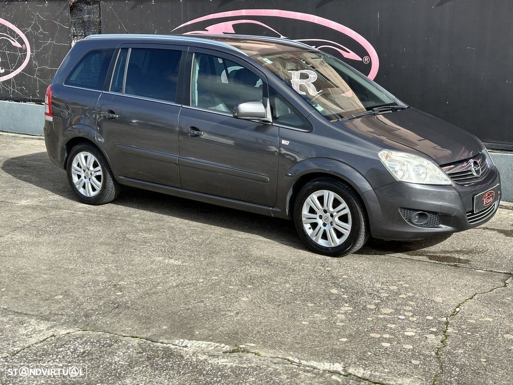 Opel Zafira 1.7 CDTI ecoFLEX — fotografia 9