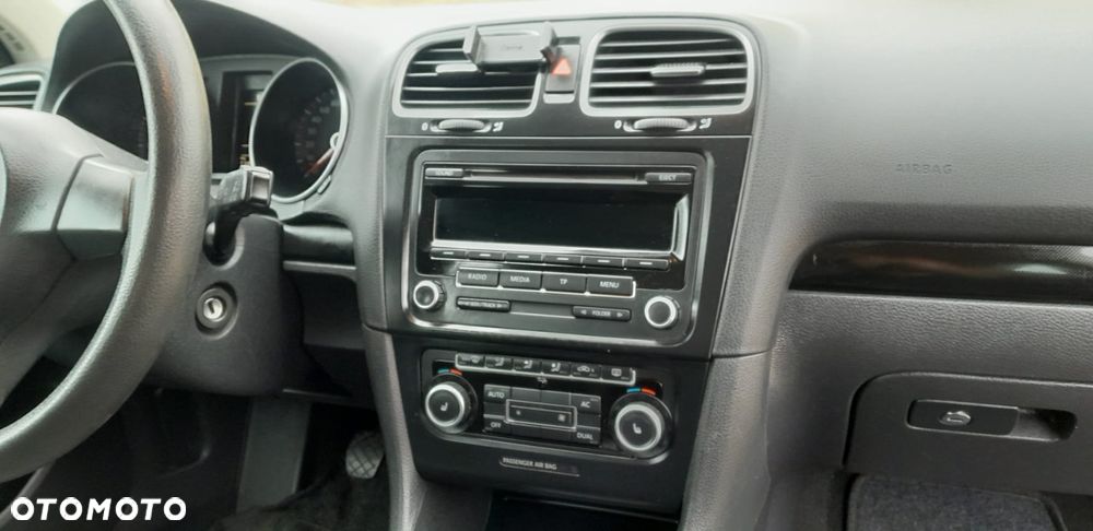 Volkswagen Golf - 17