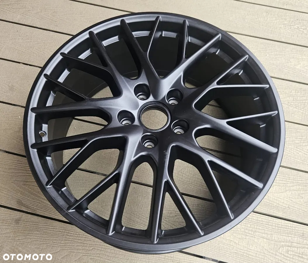 NOWA FELGA PORSCHE PANAMERA BBS - 5