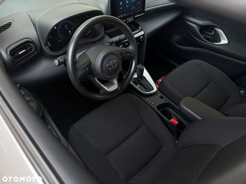 Toyota Yaris Cross Hybrid 1.5 Comfort - 24