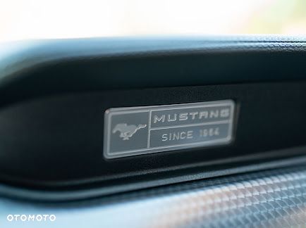 Ford Mustang 5.0 V8 GT - 6