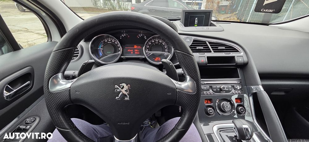 Peugeot 3008 HDi FAP 165 Automatik Premium - 23