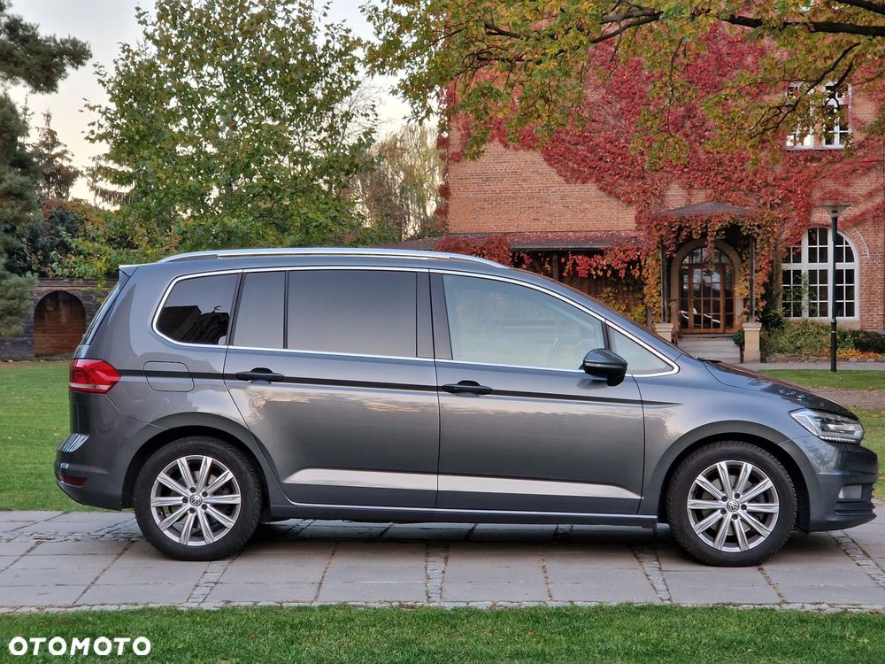 Volkswagen Touran - 4