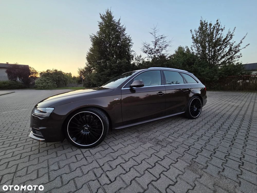 Audi A4 Avant 2.0 TDI DPF clean diesel quattro S tronic S line Sportpaket - 3
