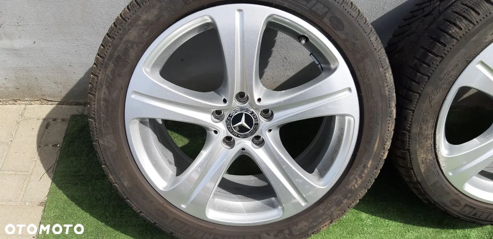 Felgi aluminiowe ET43 opony zima 245/45 R18 A2134011400 Mercedes W213 3.5CGi 2017r kombi 4Matic - 4