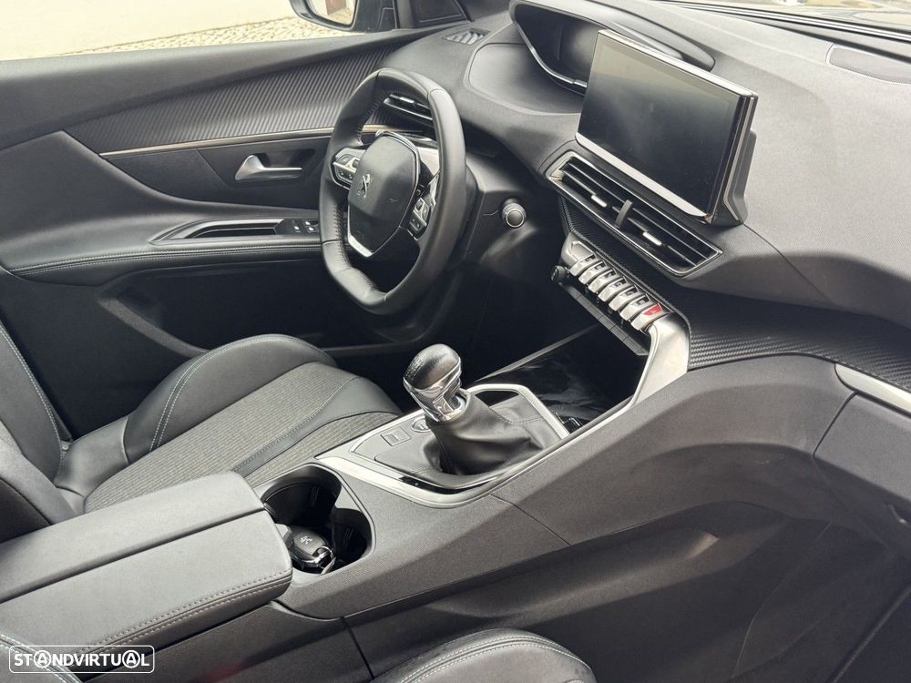 Peugeot 5008 1.2 PureTech Allure Pack - 37