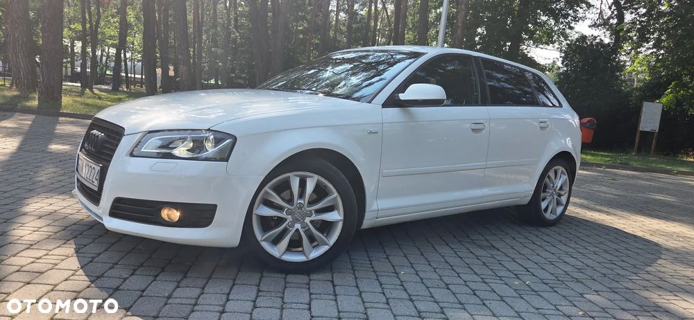 Audi A3 Sportback 1.6 TDI DPF S line Sportpaket - 8
