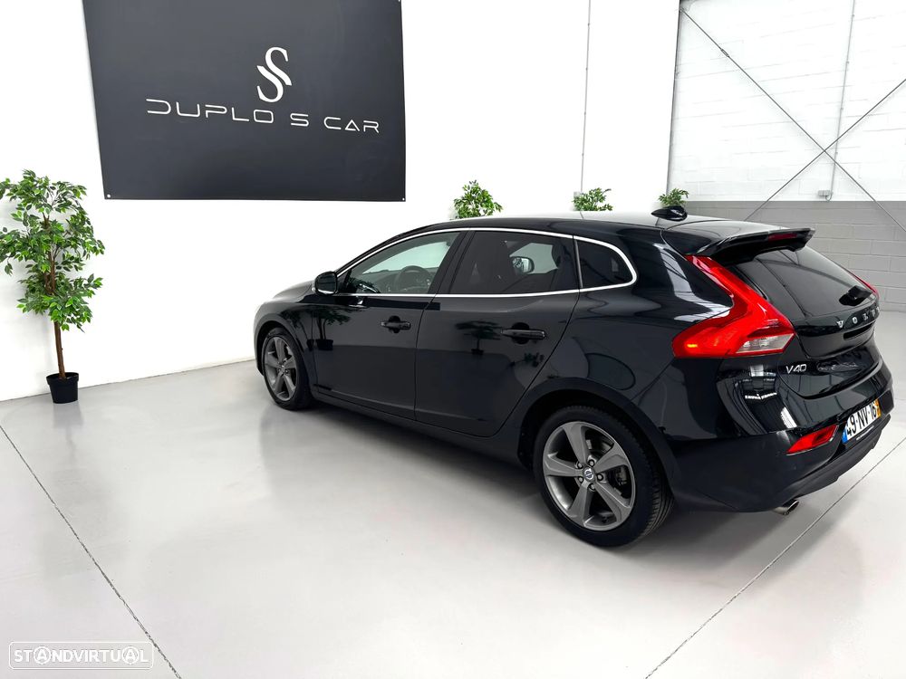 Volvo V40 2.0 D4 Momentum - 9