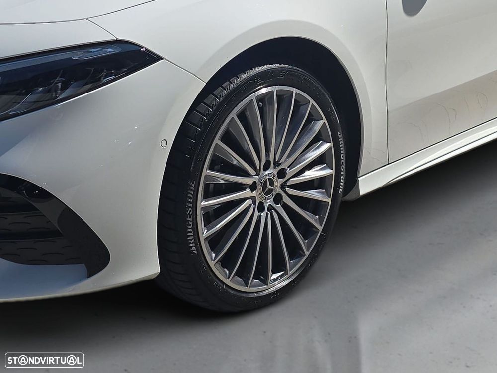 Mercedes-Benz A 250 e AMG Line - 3