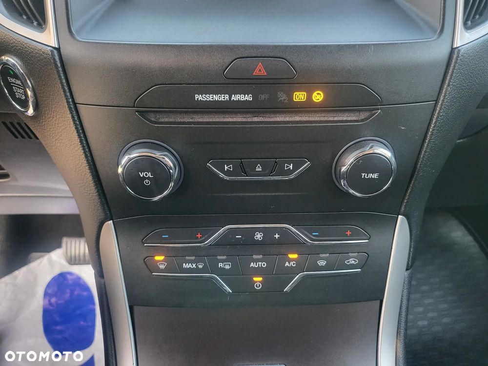 Ford Galaxy 2.0 TDCi 4WD Titanium PowerShift - 24