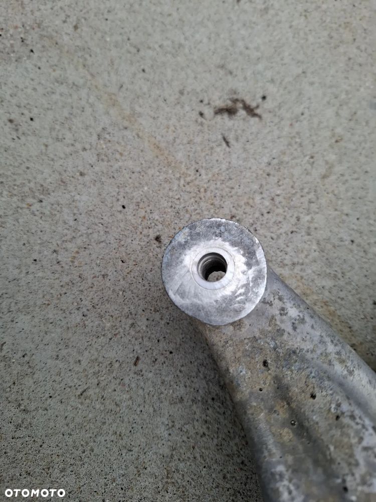 Mocowanie Górne Amortyzatora Lewe/Prawe A4 B8 A5 8K0412383F 8K0412384F - 9