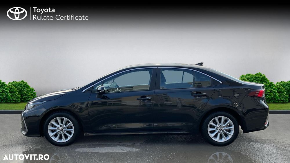 Toyota Corolla Sedan 1.8 HSD Business - 8