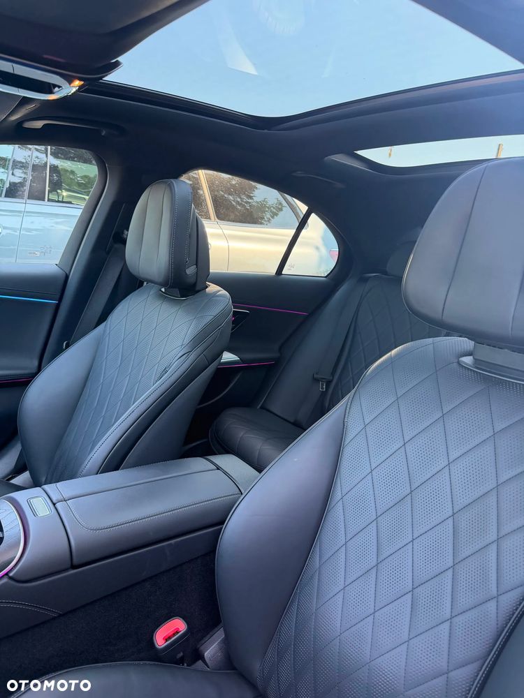 Mercedes-Benz Klasa E 220 d mHEV 4-Matic AMG 9G-Tronic - 8