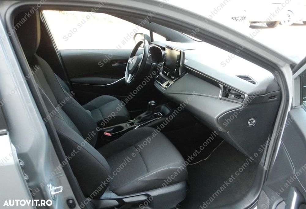 Toyota Corolla 1.8 Business Edition - 11