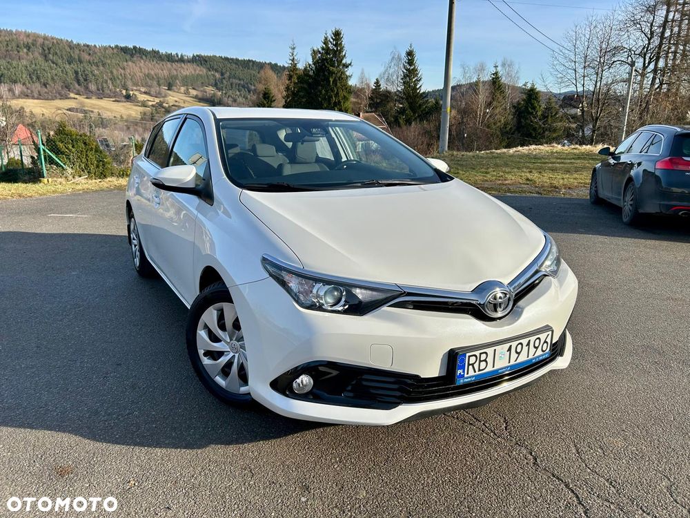 Toyota Auris 1.6 Premium - 14