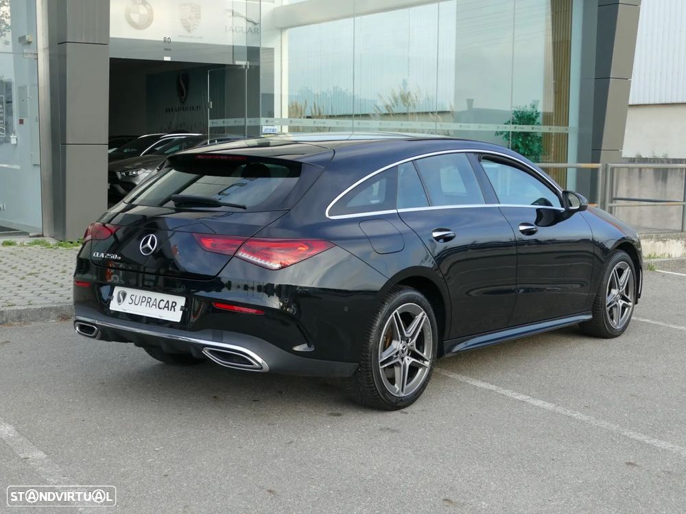 Mercedes-Benz CLA 250 e Shooting Brake AMG Line - 3