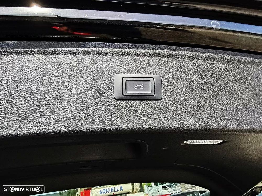 Audi Q5 50 TFSIe quattro S tronic S line business - 23