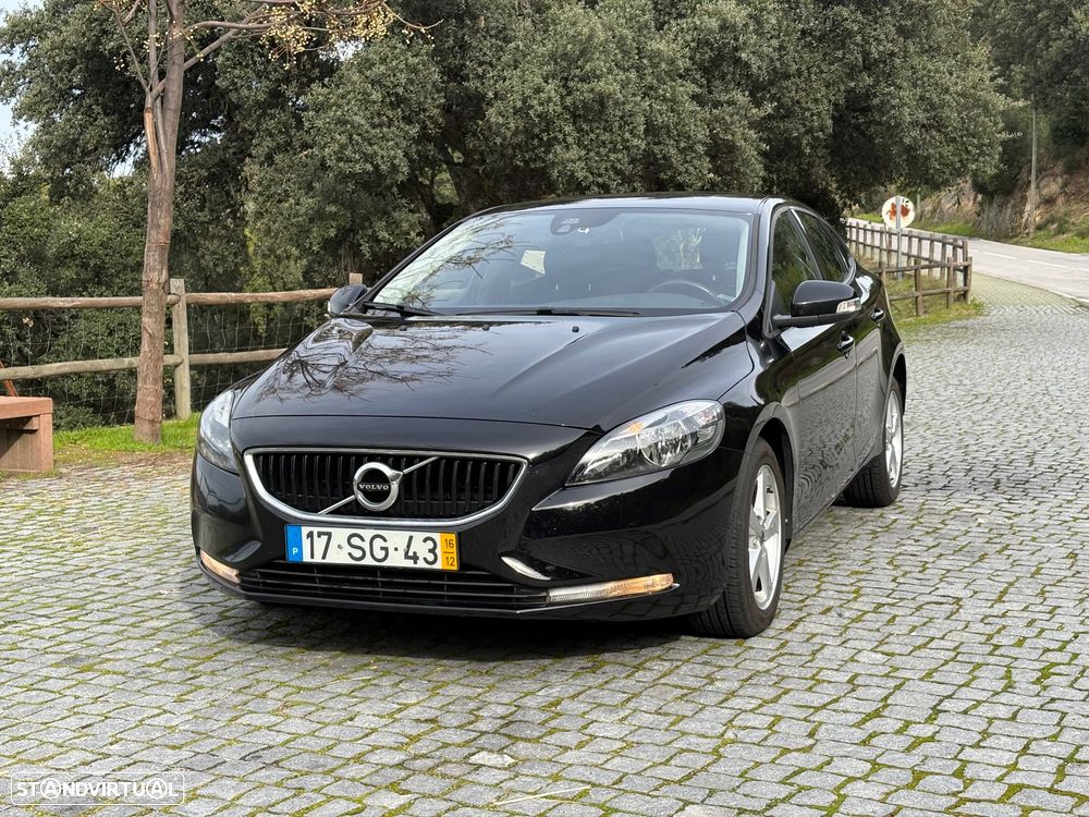 Volvo V40 2.0 D2 R-Design Momentum - 4