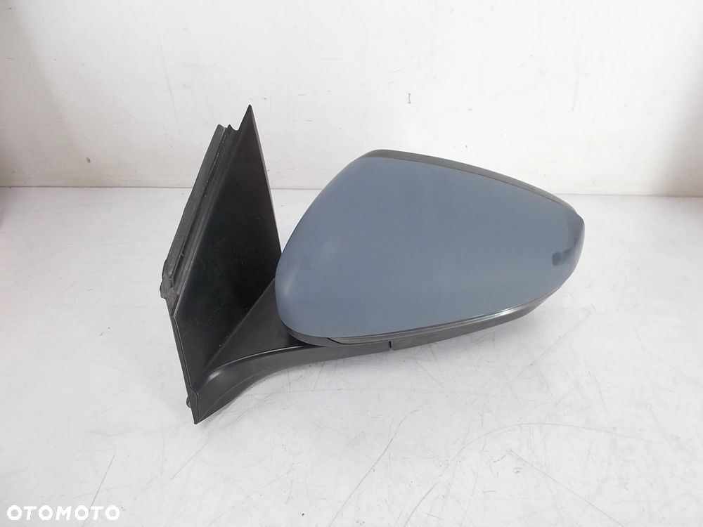 LUSTERKO LEWE 3008 II 5008 BEZ ASYSTENTA