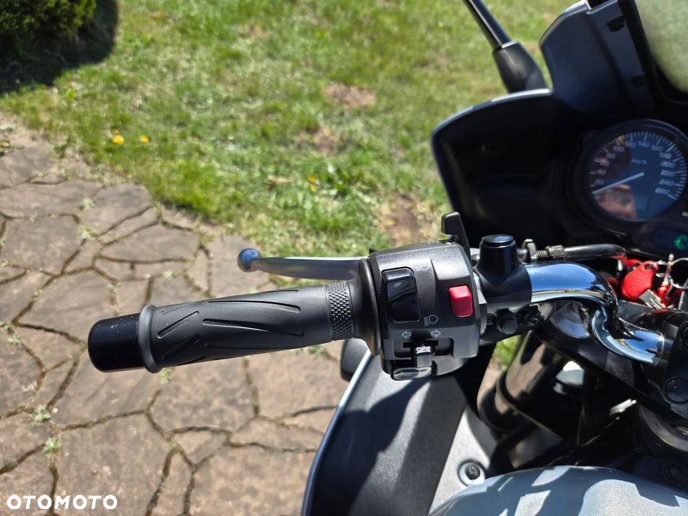 Yamaha FZS - 14