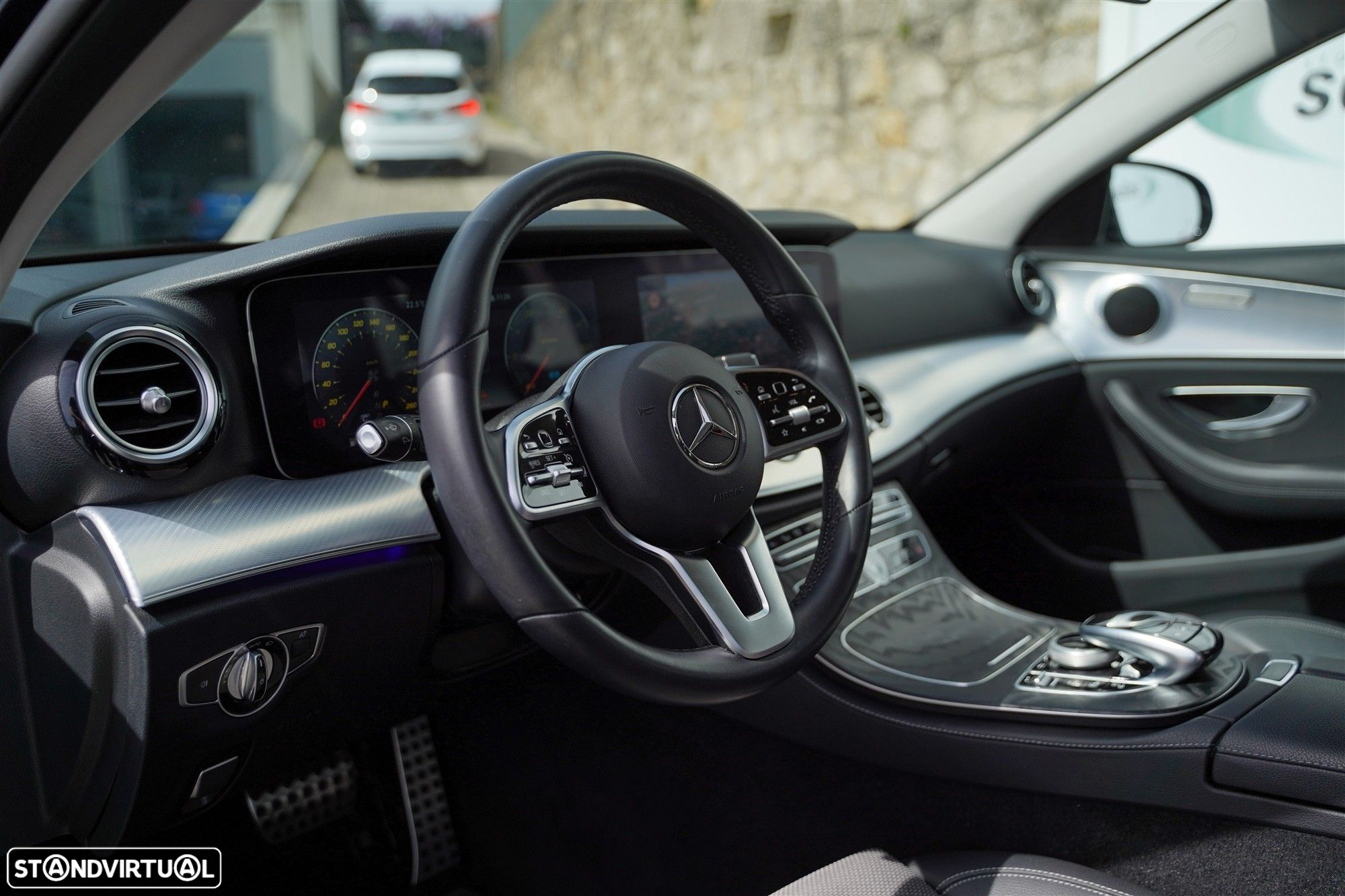 Mercedes-Benz E 300 de Avantgarde - 32