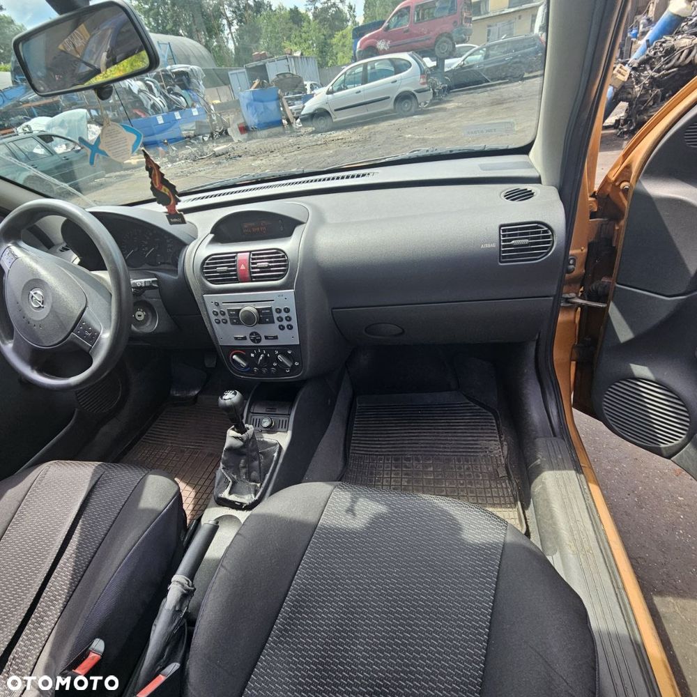OPEL CORSA - C 1,0 KAT 1,0 B 44 kW / 60 KM (kod lak: Z40E) POJAZD NA CZĘŚCI - 8