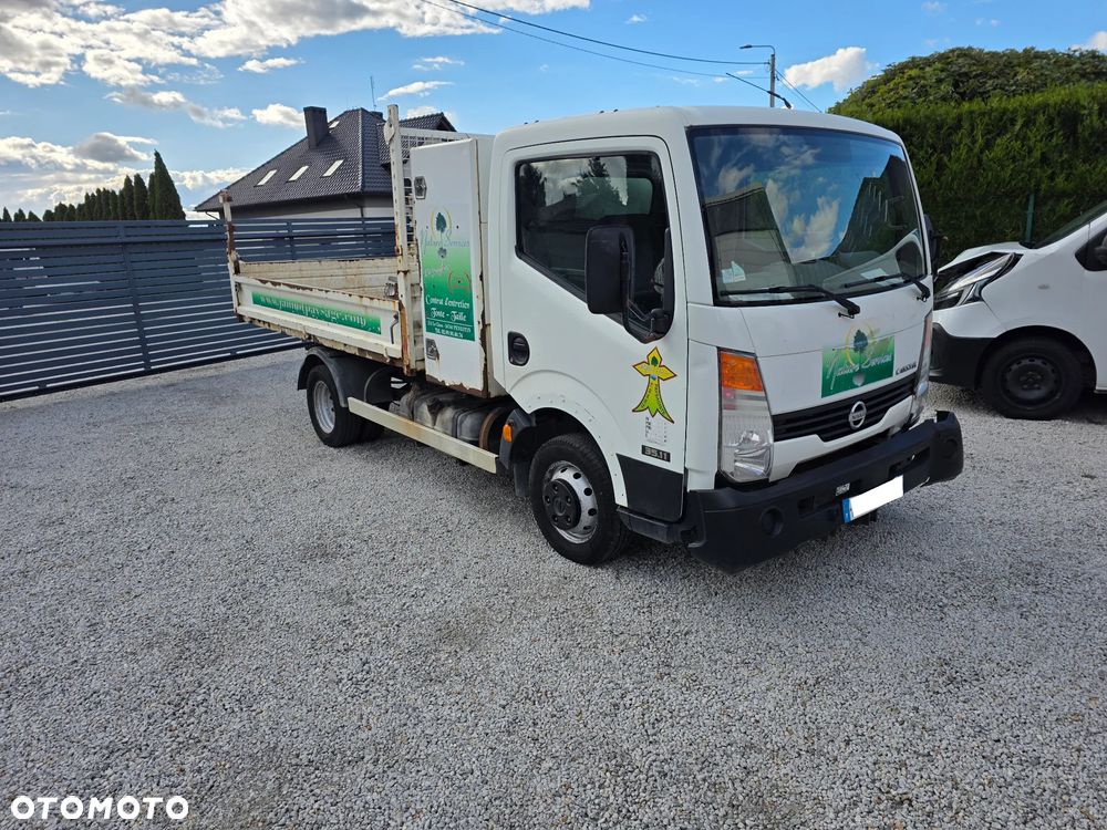 Nissan Cabstar