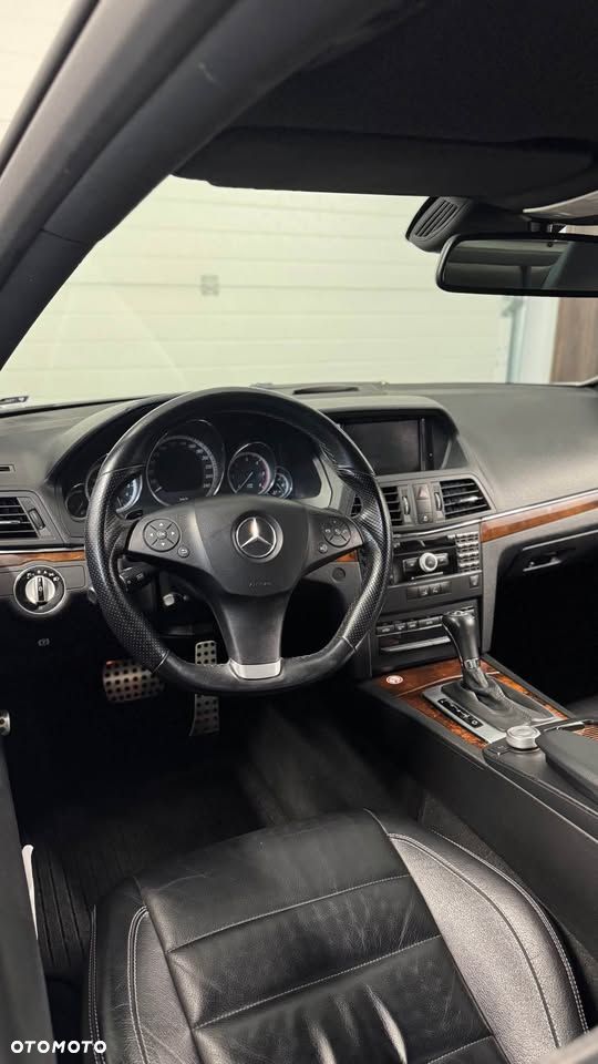 Mercedes-Benz Klasa E 350 CDI DPF BlueEFFICIENCY 7G-TRONIC Elegance - 4