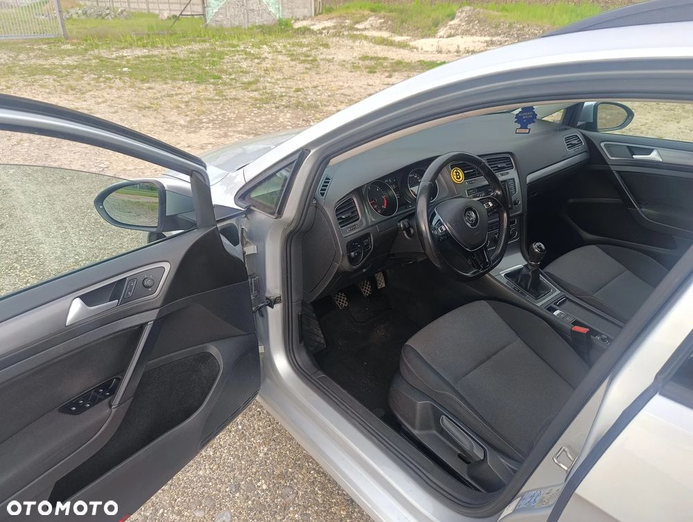 Volkswagen Golf 1.6 TDI BlueMotion Trendline - 8