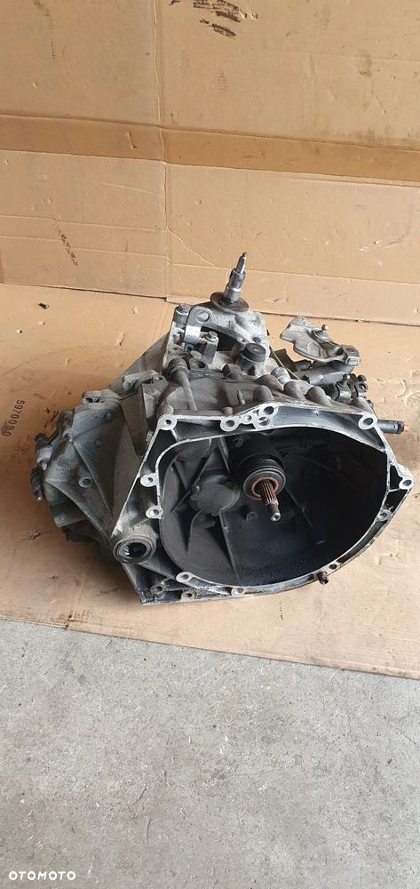 Skrzynia biegów manualna Peugeot 3008 1.6 THP 20EA04 - 3