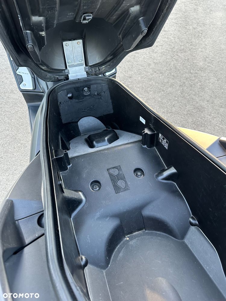 Yamaha X-max - 26