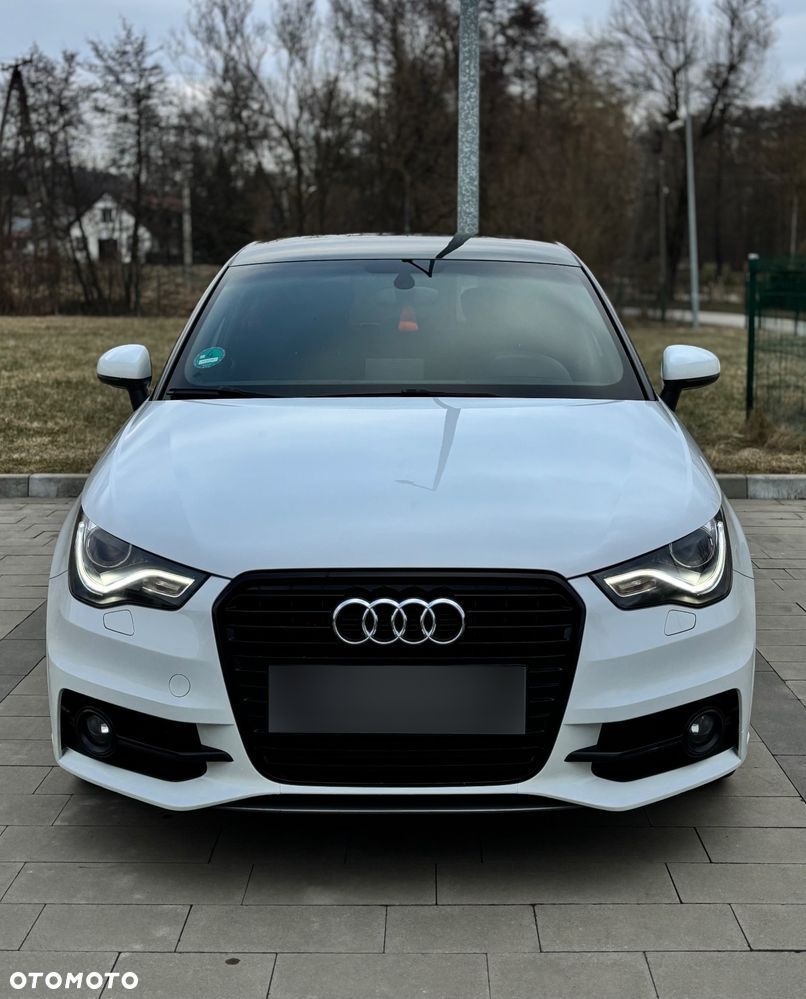 Audi A1 1.6 TDI S tronic S line Sportpaket - 2