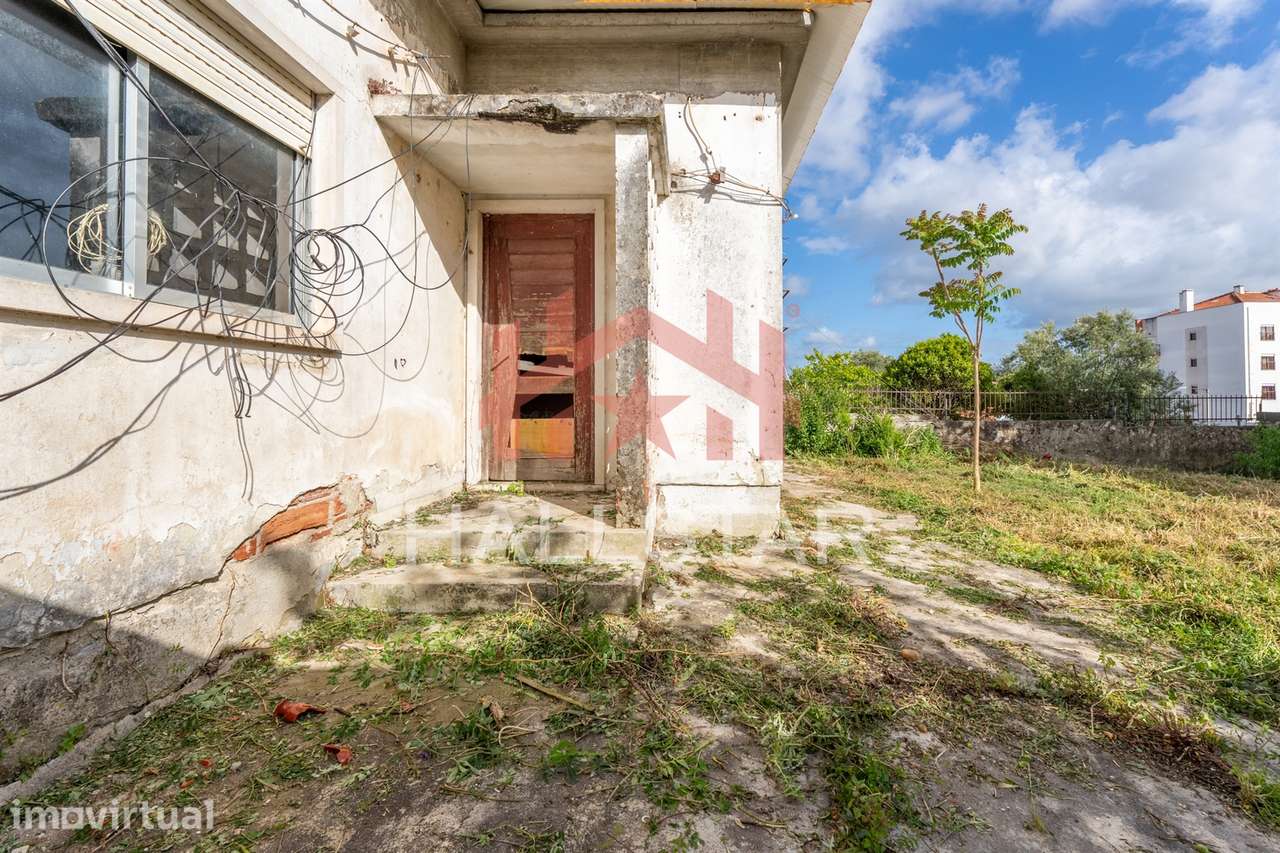 Moradia Bifamiliar / Investimento / Bairro das Almoinhas - Grande imagem: 5/20