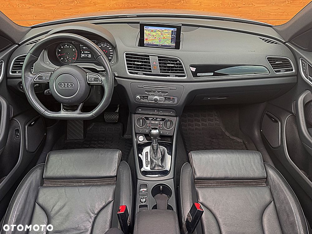 Audi Q3 - 18