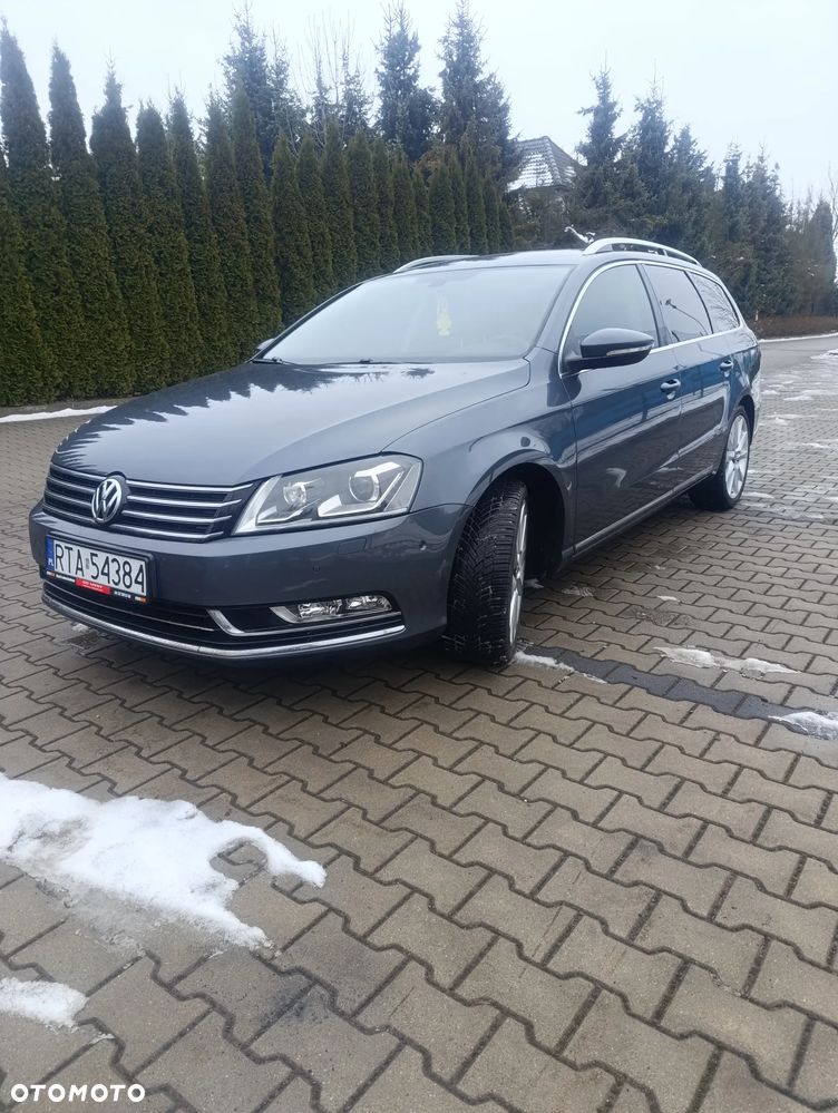 Volkswagen Passat 2.0 TDI Highline - 9