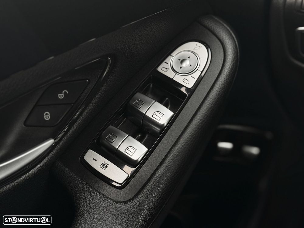 Mercedes-Benz GLC 300 e Coupé 4Matic - 26