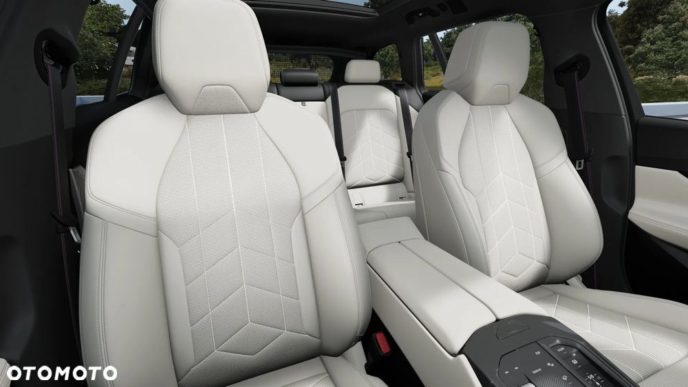 BMW Seria 5 530e xDrive PHEV M Sport - 10