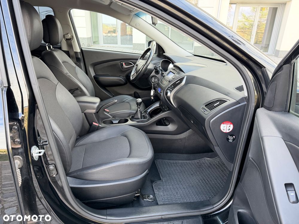 Hyundai ix35 blue 1.6 2WD Finale Silver - 15