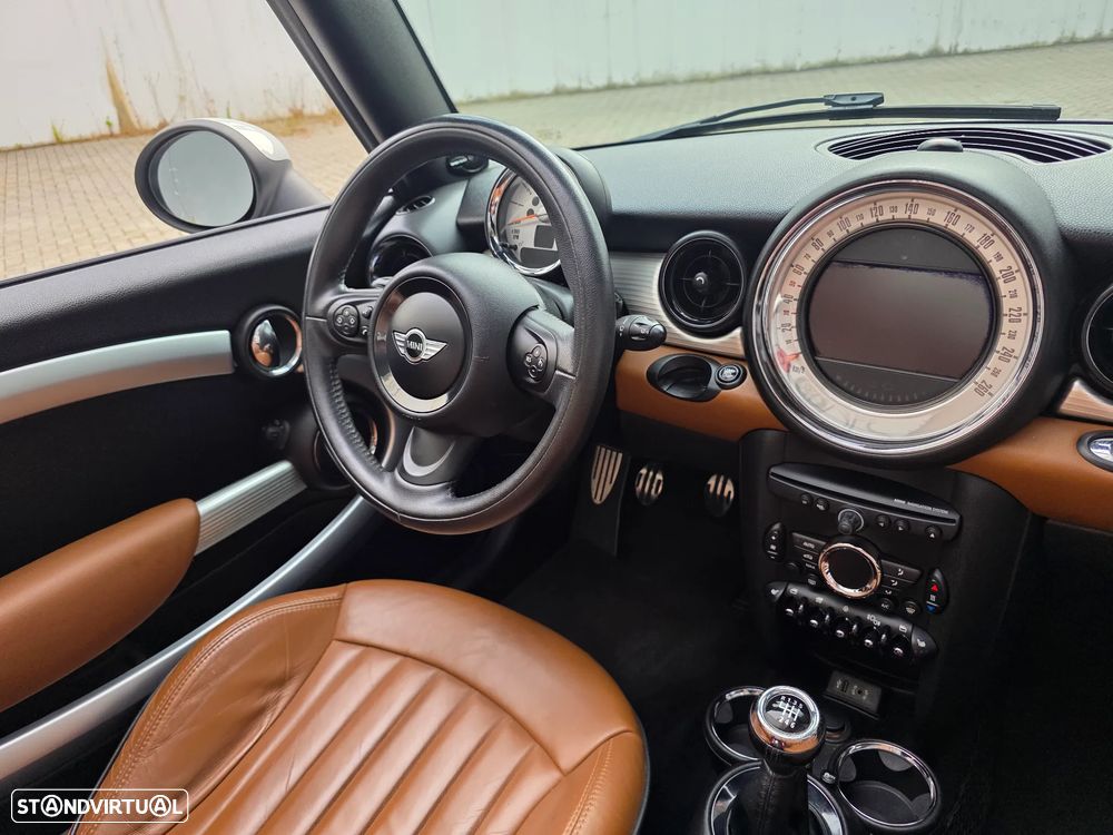 MINI Cabrio Cooper S - 22
