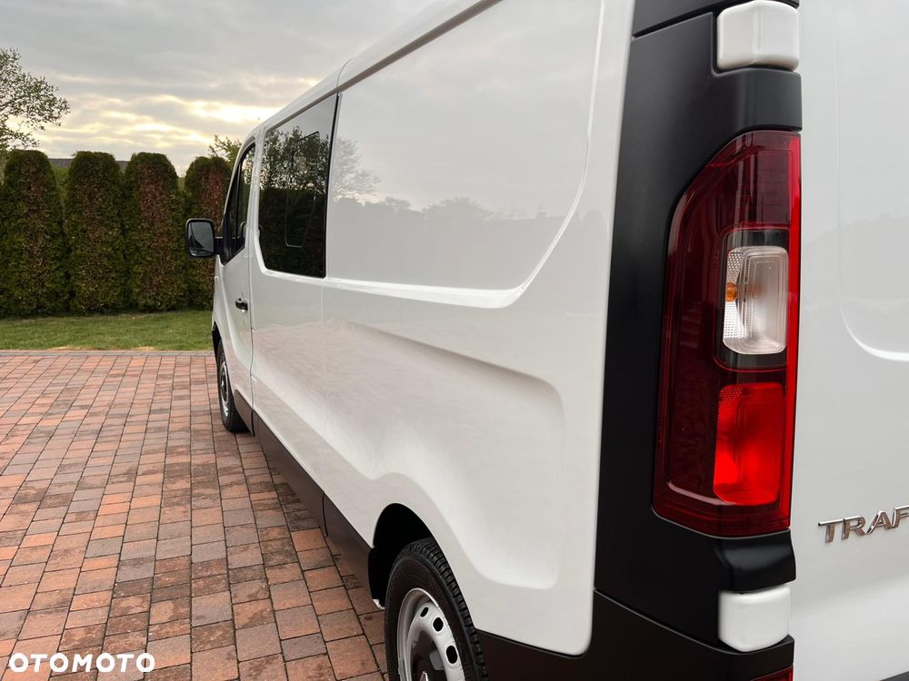 Renault Trafic - 15