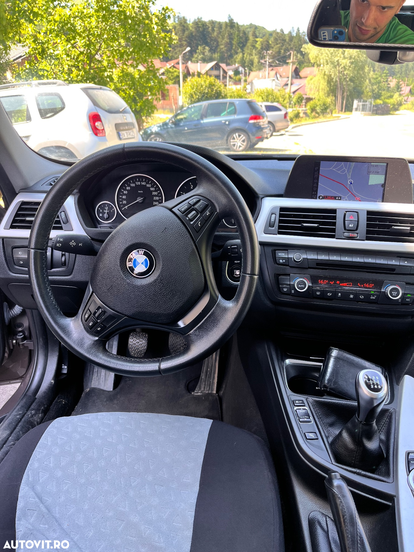 BMW Seria 3 318d DPF Touring - 7