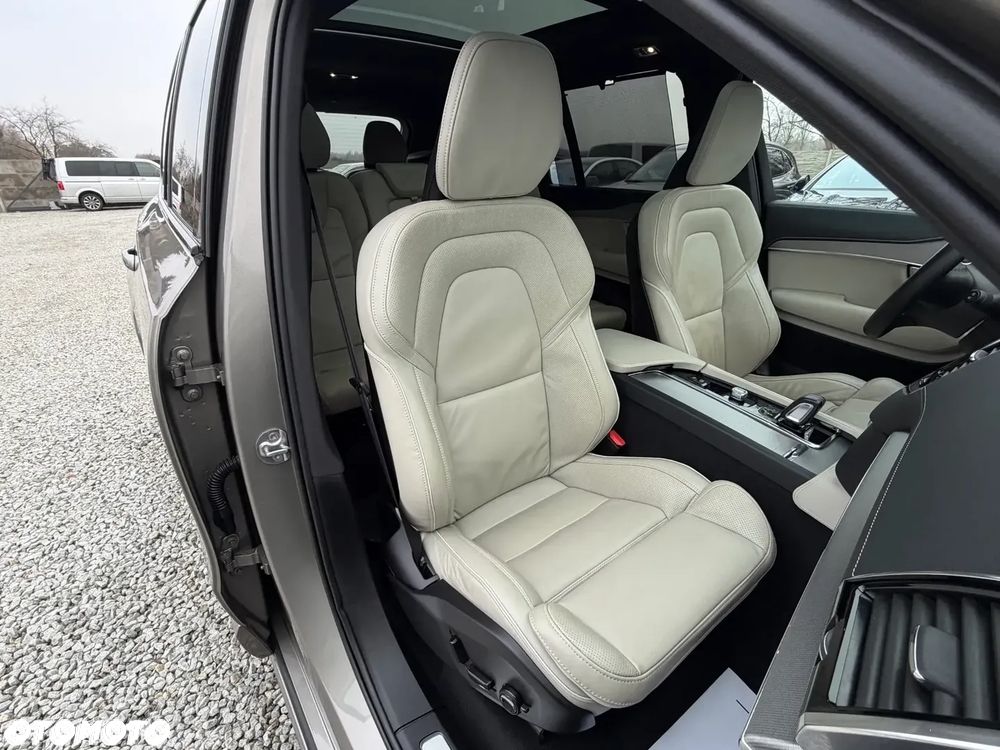 Volvo XC 90 T8 AWD Recharge Ultimate Dark - 35