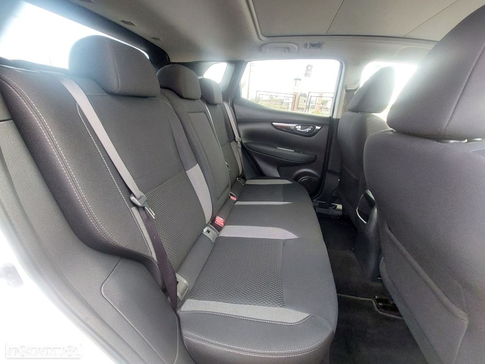 Nissan Qashqai 1.3 DIG-T N-WAY - 9