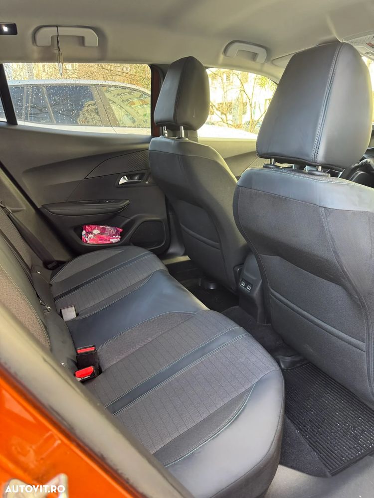 Peugeot 2008 1.2 L PureTech STT EAT8 Allure - 18