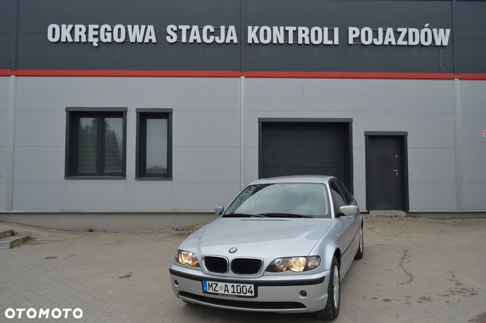 BMW Seria 3 318i - 2